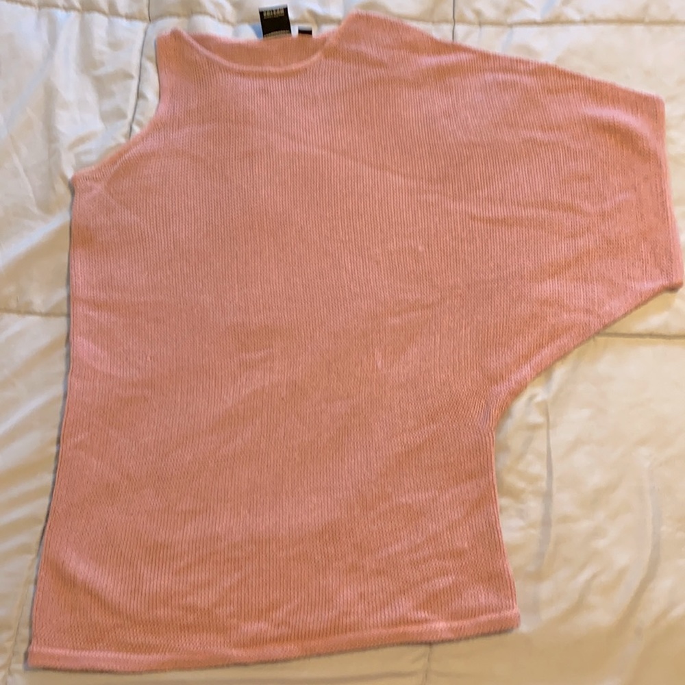 Women’s Pink Volcom sweater size M/L